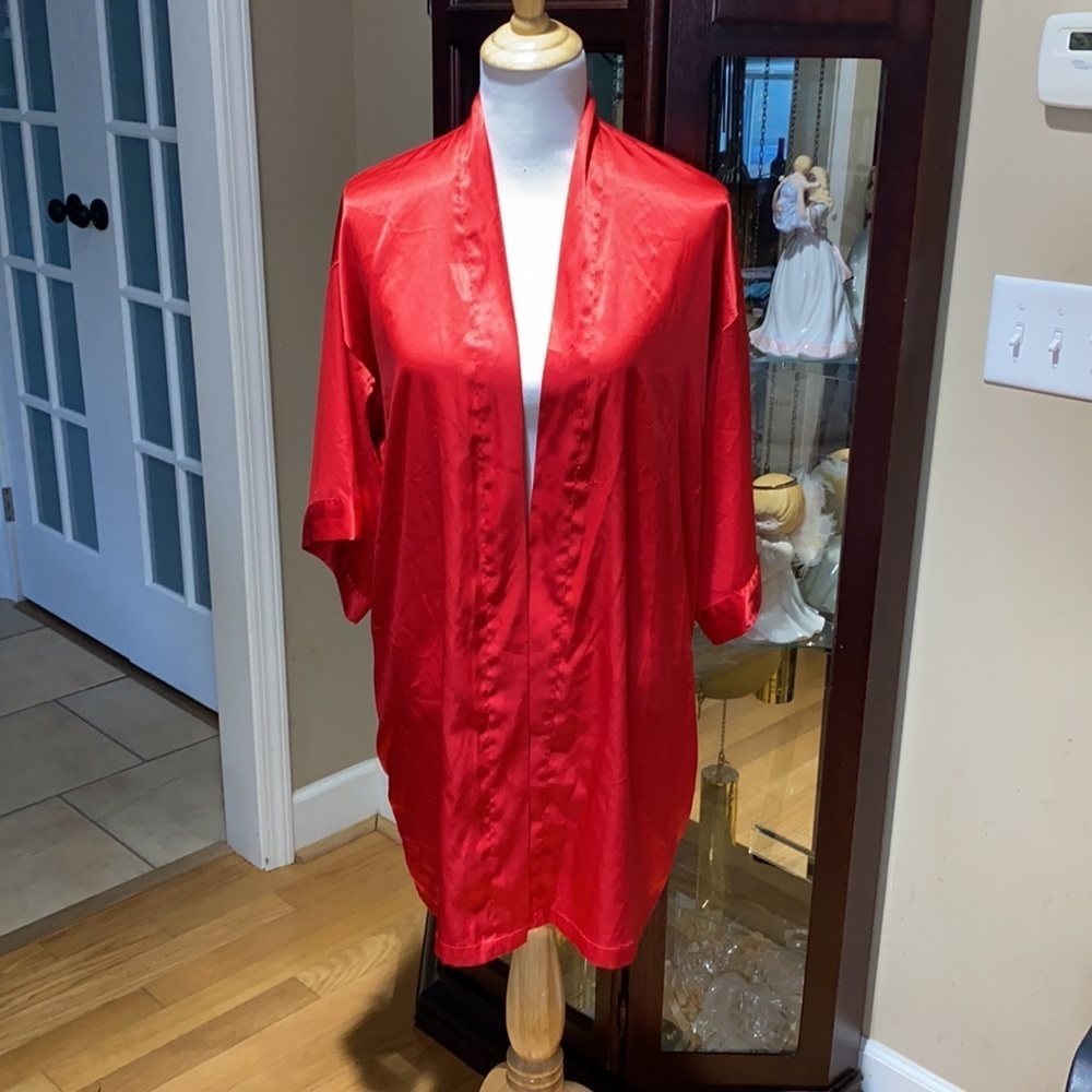 Victoria’s Secret Red Polyester Soft  Women's Robe Size M